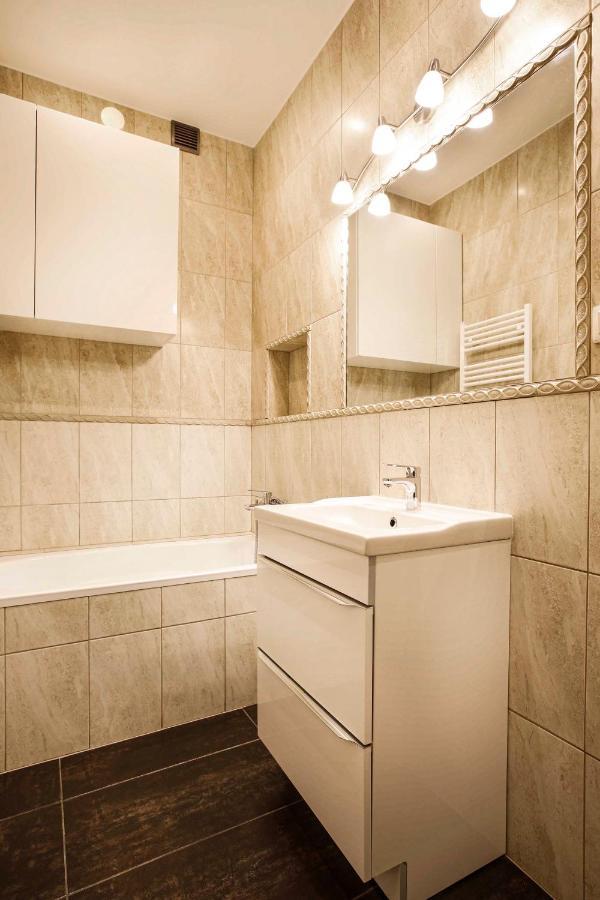 2-Room Apartment With Kitchen, Heart Of Cracow Old Town Krakow Dış mekan fotoğraf