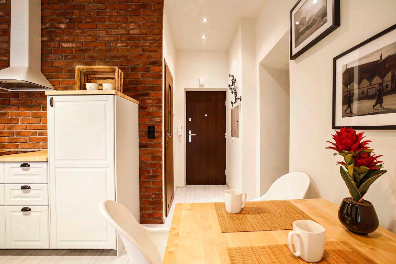 2-Room Apartment With Kitchen, Heart Of Cracow Old Town Krakow Dış mekan fotoğraf